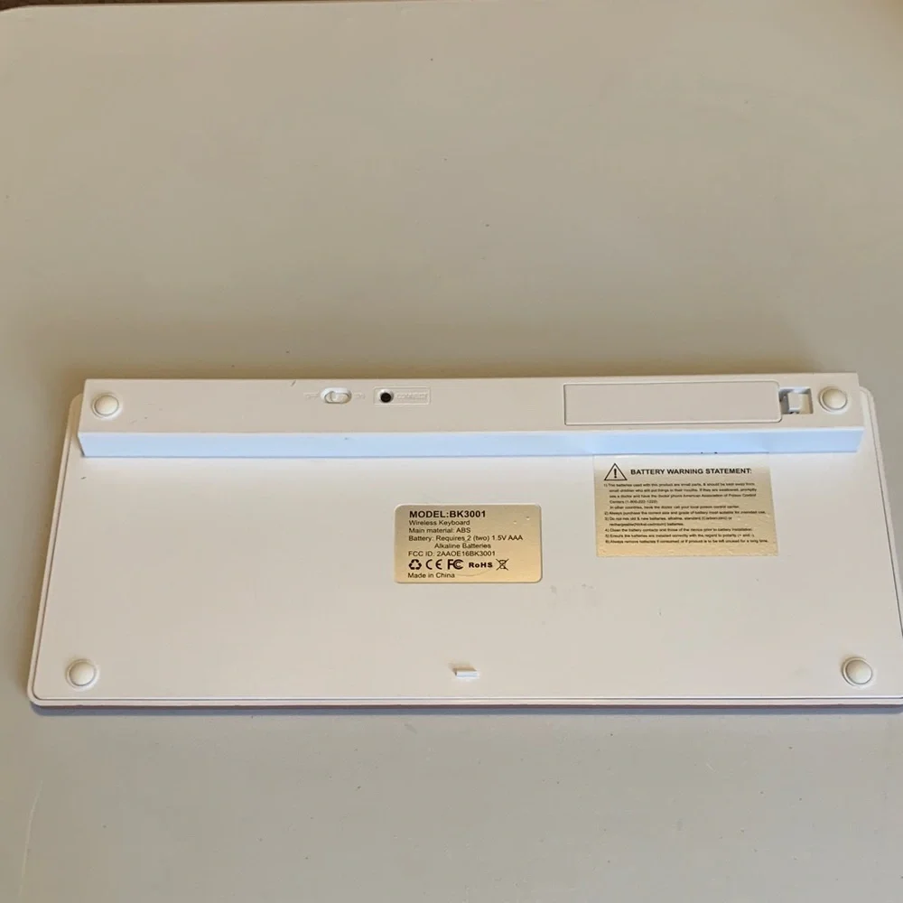 Wireless Gold Keyboard - Picture 5 of 9